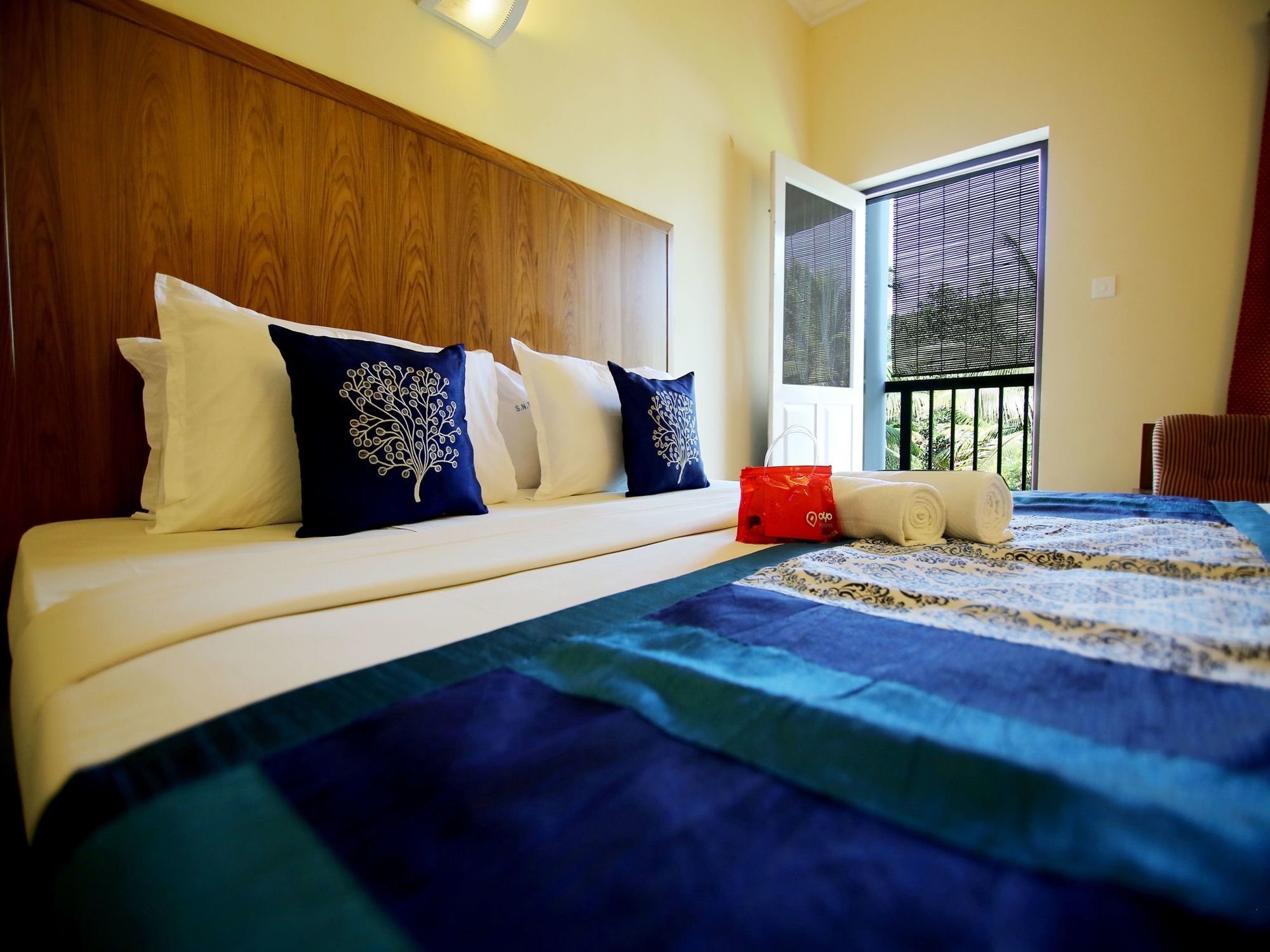 Oyo 2887 Hotel Sn International Kumily Extérieur photo